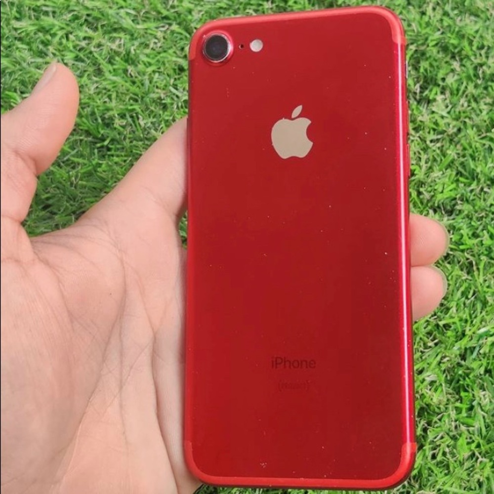 Iphone 8 red